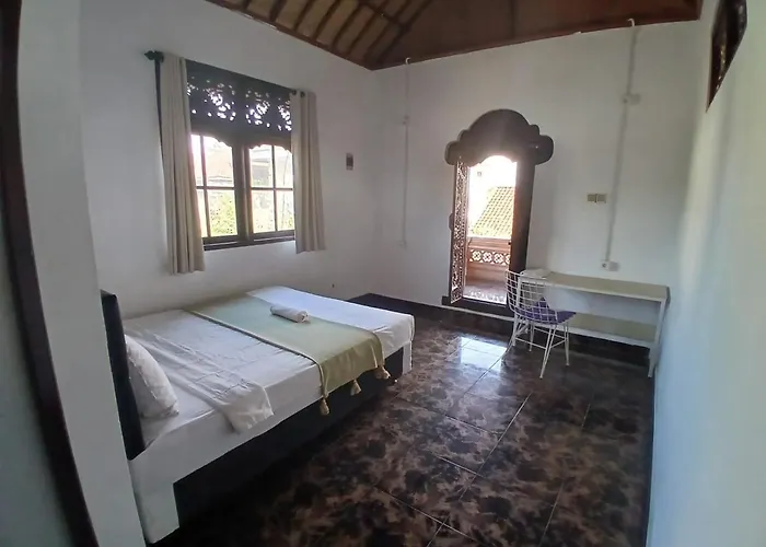 Between * Ubud